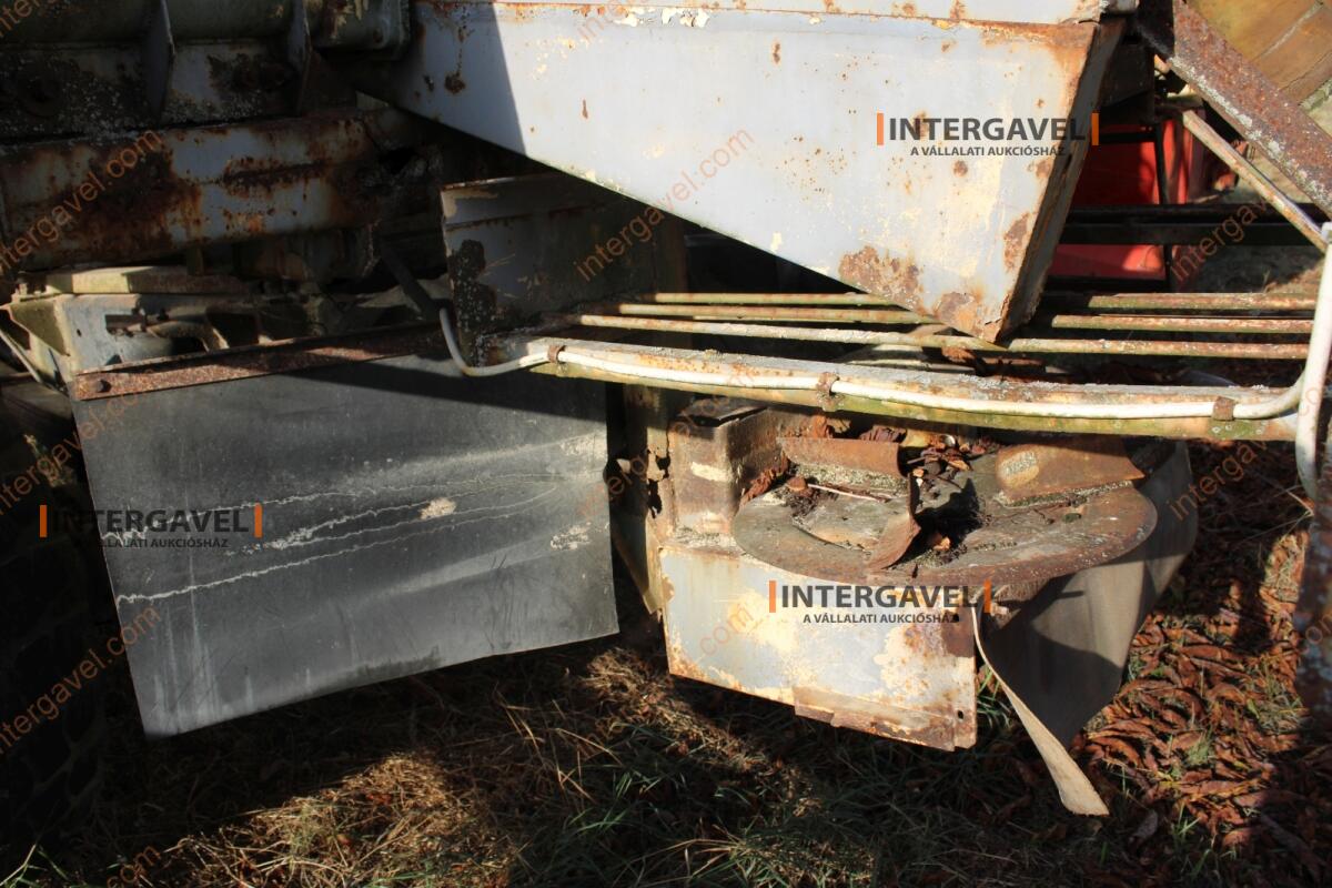 Vontatott műtrágyaszóró 10