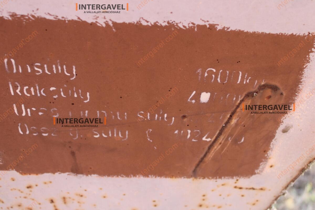 Vontatott műtrágyaszóró 15