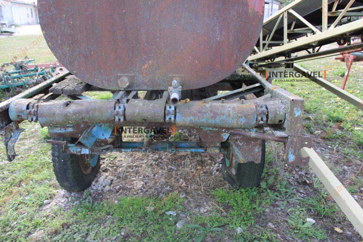 Tartálykocsi 13