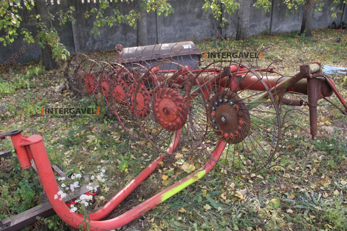 Csillagkerekes vontatatott rendsodró 2