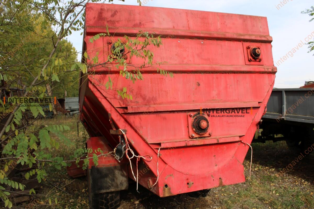 Takarmánykeverő, kiosztókocsi 5