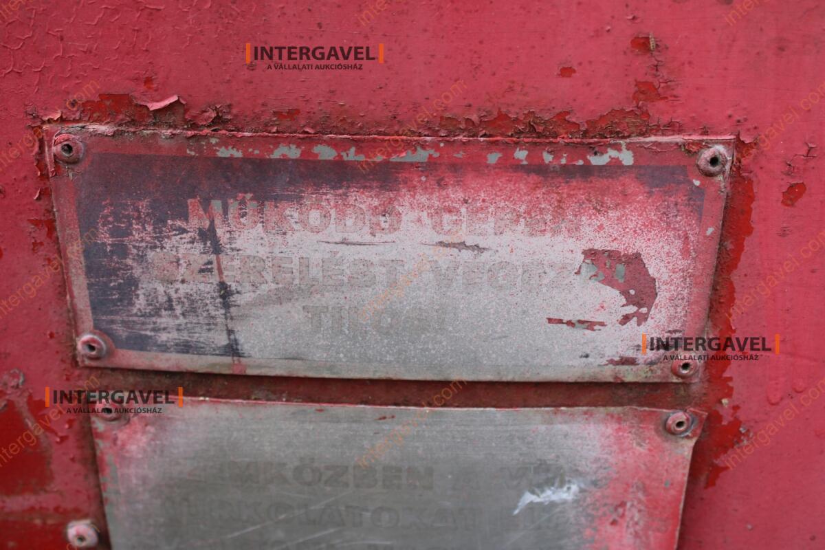 Takarmánykeverő, kiosztókocsi 6