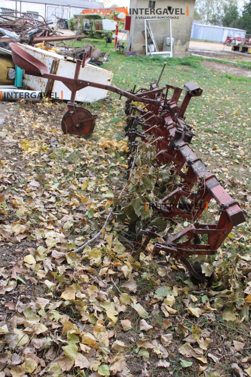 Kultivátor 3