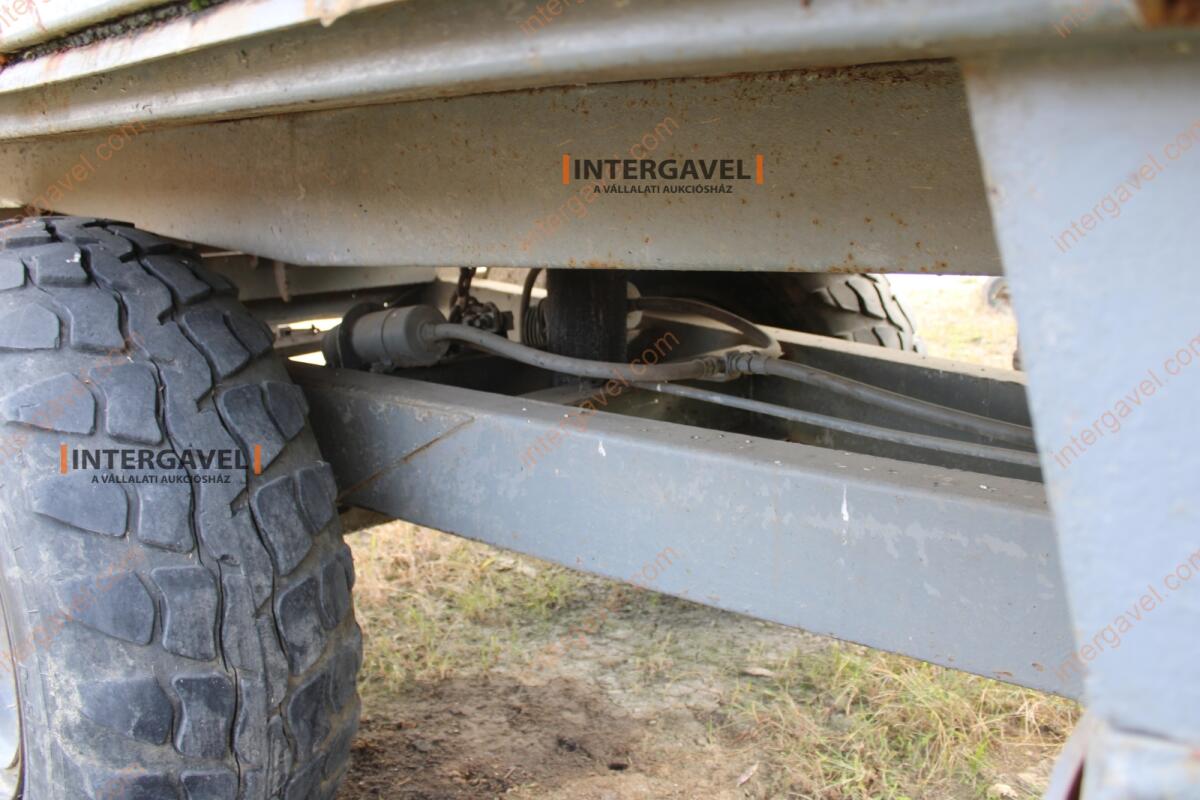 Pótkocsi - Erdőgép 9