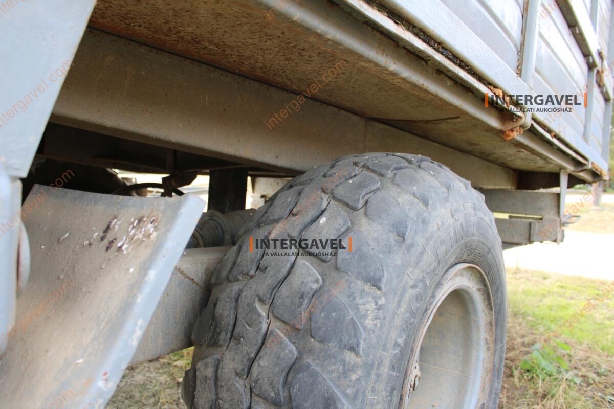 Pótkocsi - Erdőgép 13