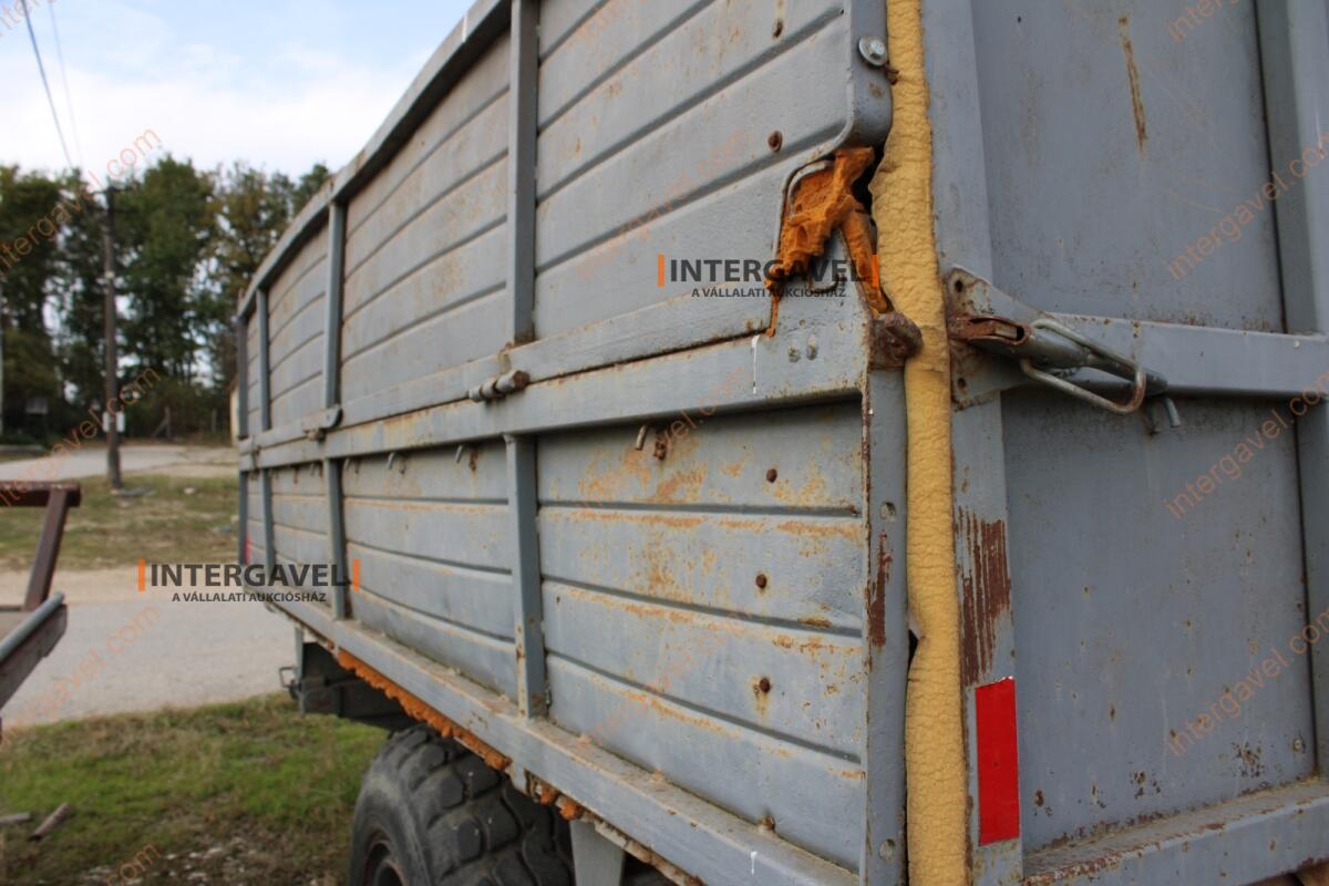 Pótkocsi - Erdőgép 17