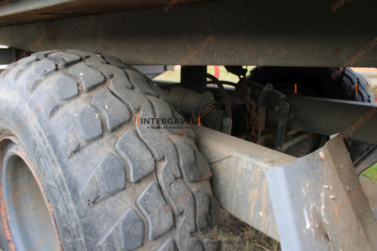 Pótkocsi - Erdőgép 18