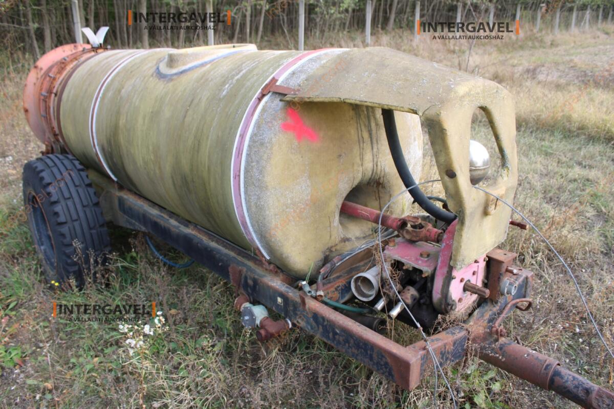 Vontatott permetező 6