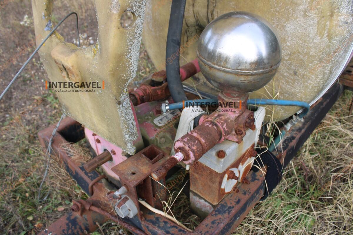 Vontatott permetező 9