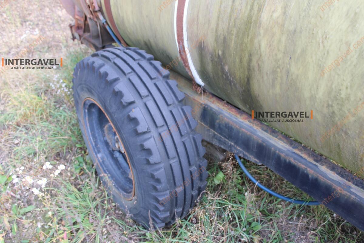 Vontatott permetező 11