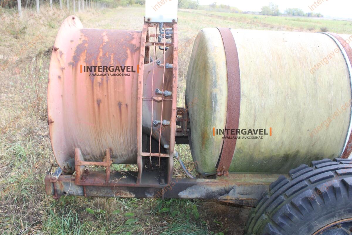 Vontatott permetező 12