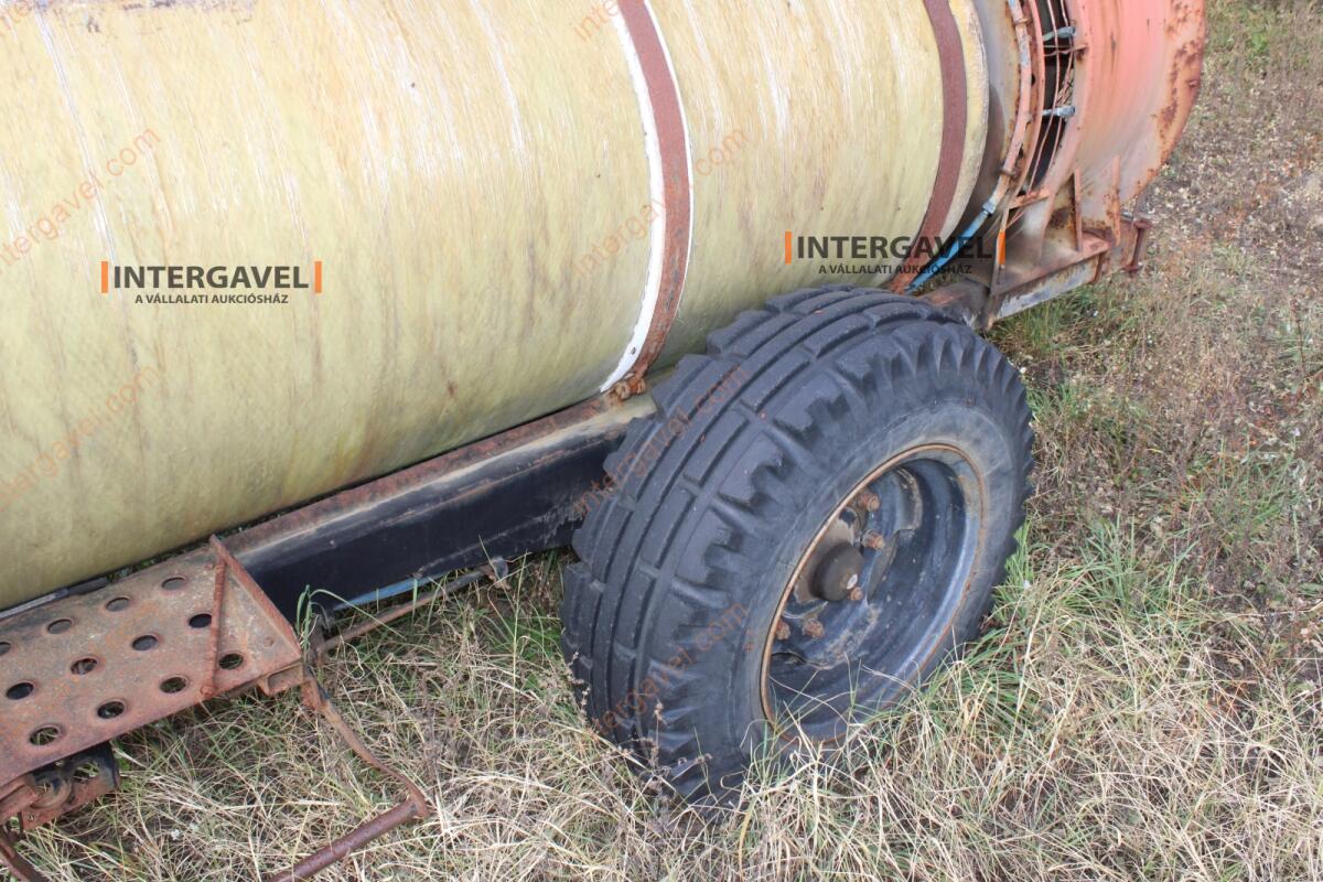 Vontatott permetező 14