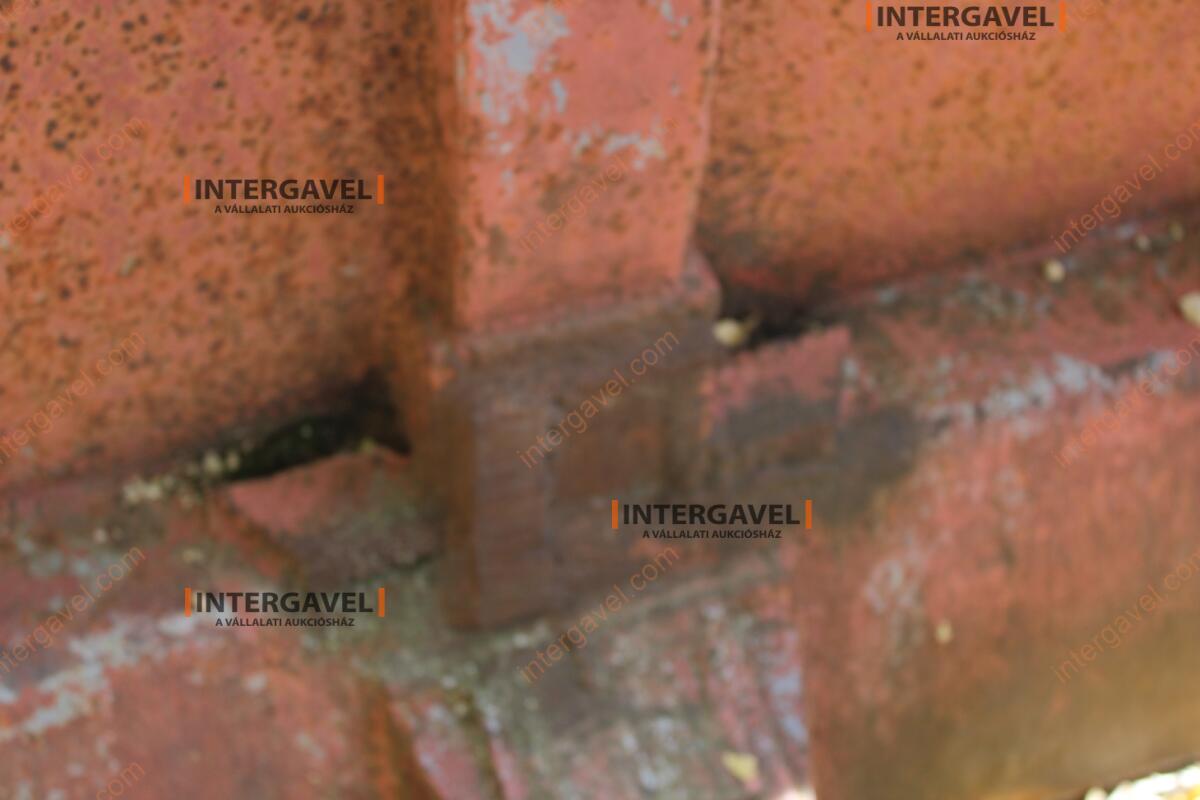 Lánctalpas dózer tolólap 8