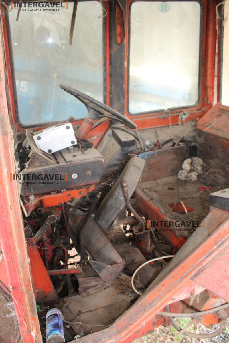 MTZ fülke, váltó, kormánymű 8