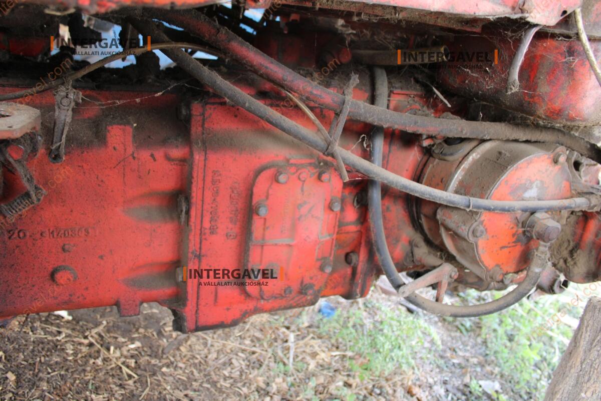 MTZ fülke, váltó, kormánymű 9