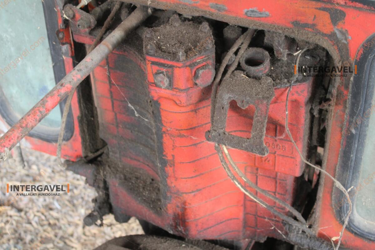 MTZ fülke, váltó, kormánymű 11