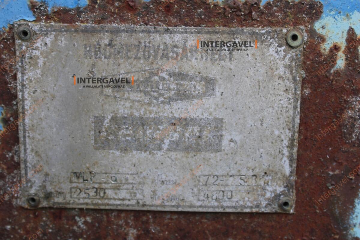 Trágyaszóró pótkocsi 5