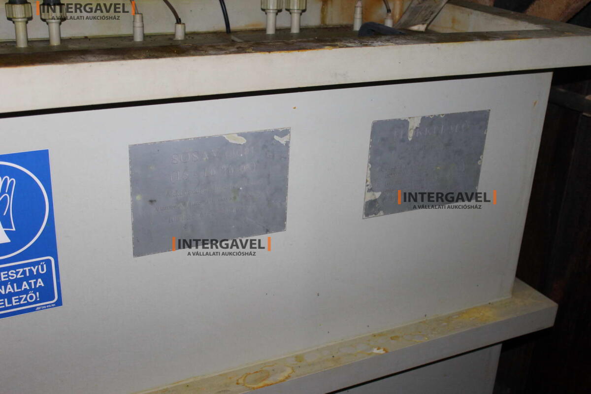 Pohár - nincs minimál  jön licit 6