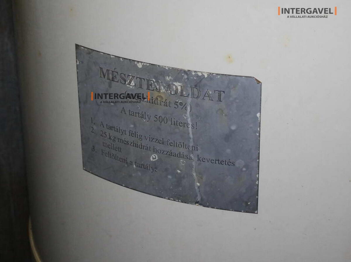 Pohár - nincs minimál  jön licit 9