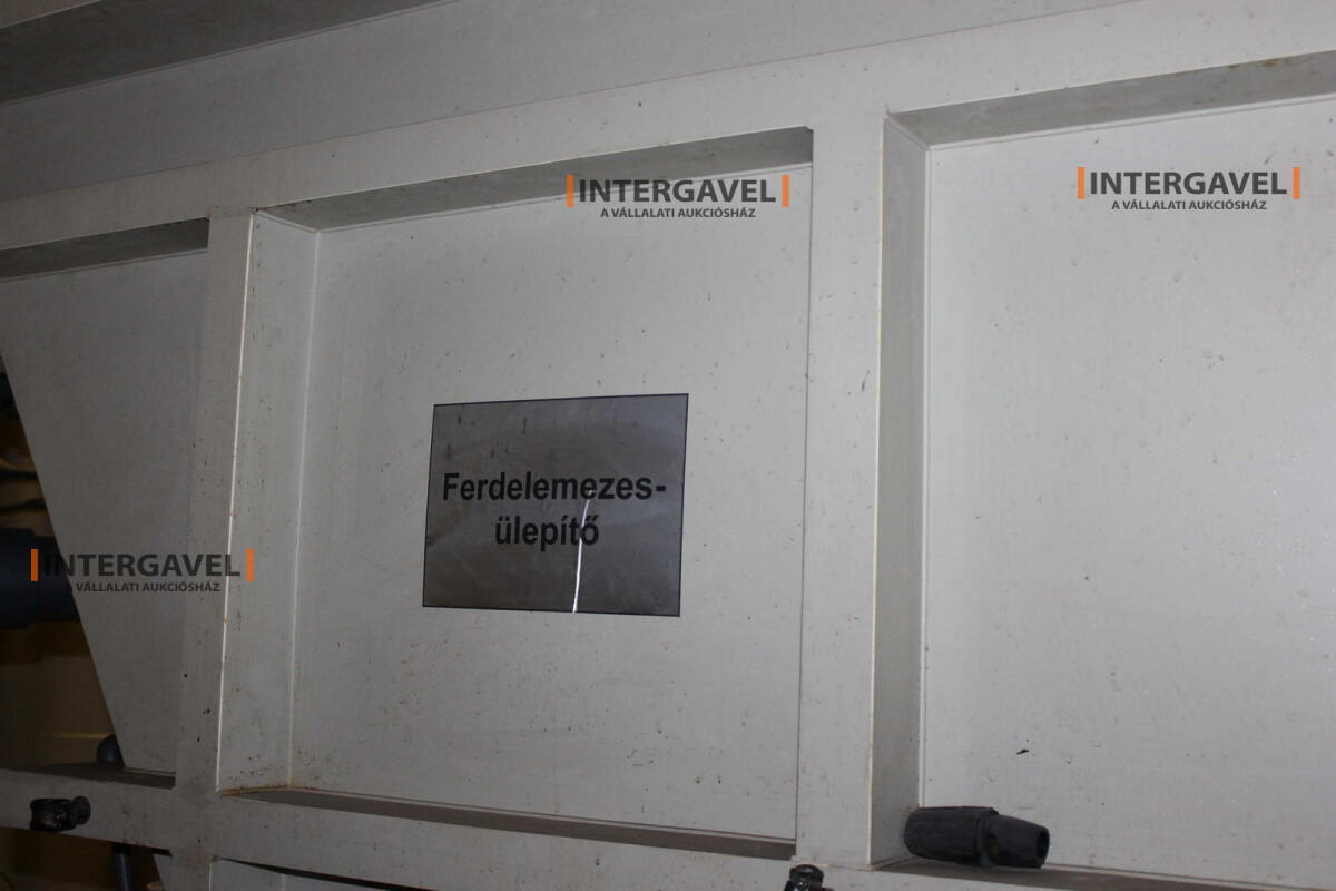 Pohár - nincs minimál  jön licit 11