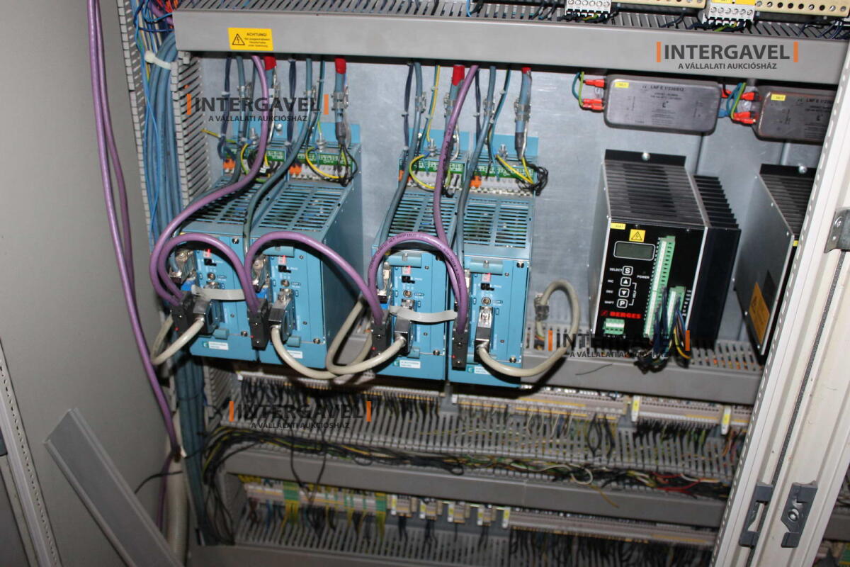 Pohár - minimál árat eléri 8