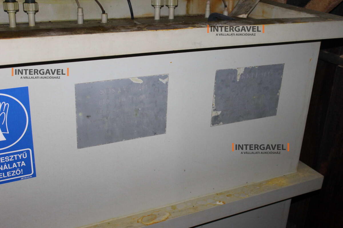 Pohár - nincs minimál  jön licit 6