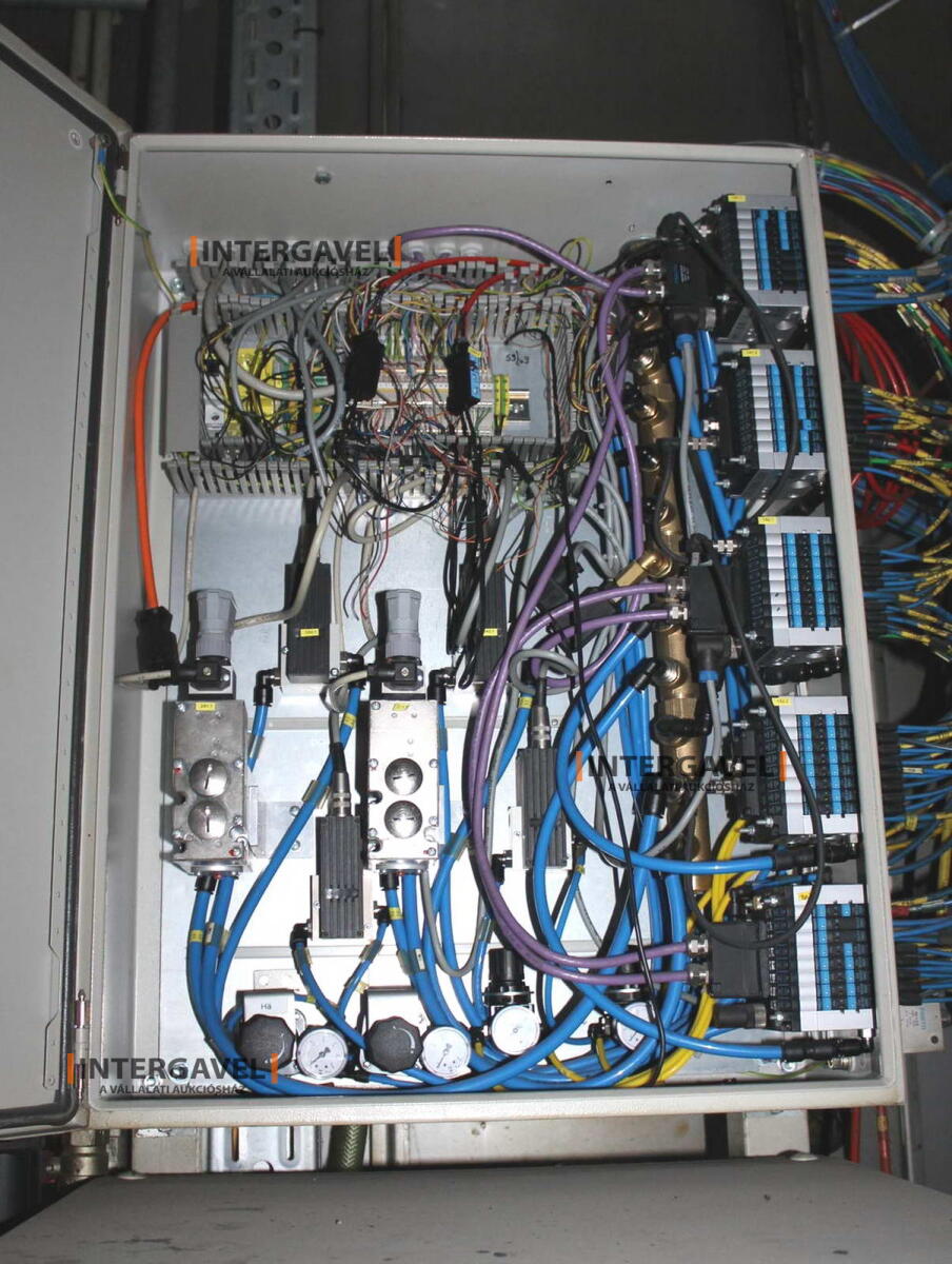 Pohár - minimál árat eléri 16