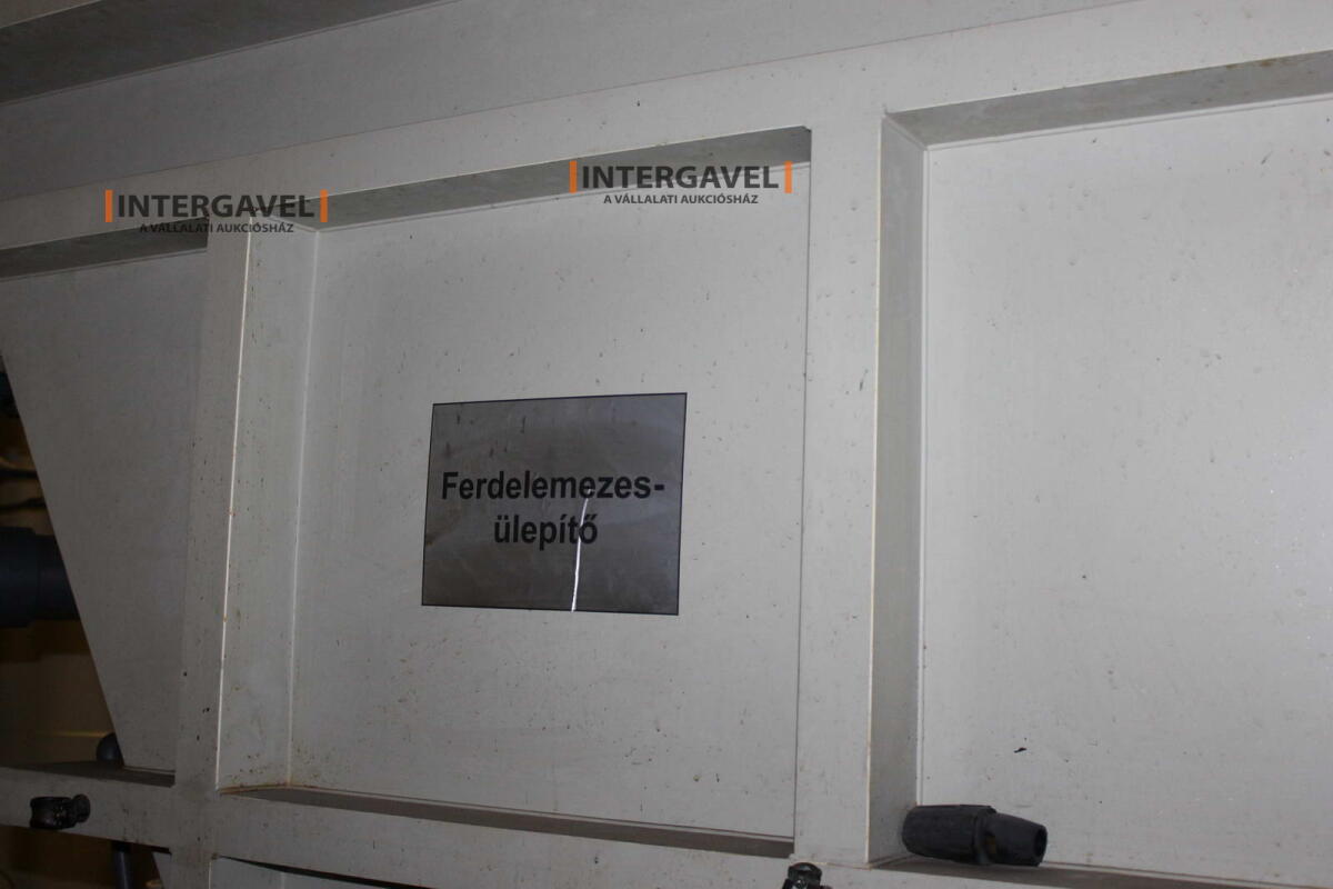 Pohár - nincs minimál  jön licit 11